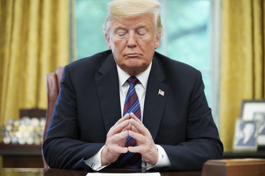 Donald Trump dijo que analizaría la manipulación de las búsquedas, pues dijo que es ilegal. (AFP)