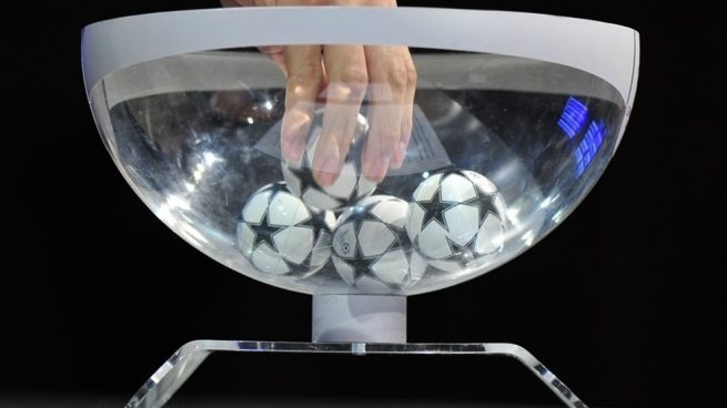 Se realizará el sorteo de la fase de grupos de la Champions League (AFP)