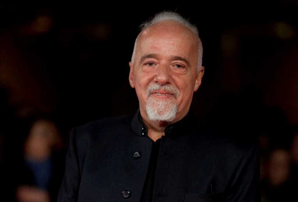 Paulo Coelho ha vendido más de 225 millones de libros en portugués y en otros 80 idiomas. (Foto: AP)