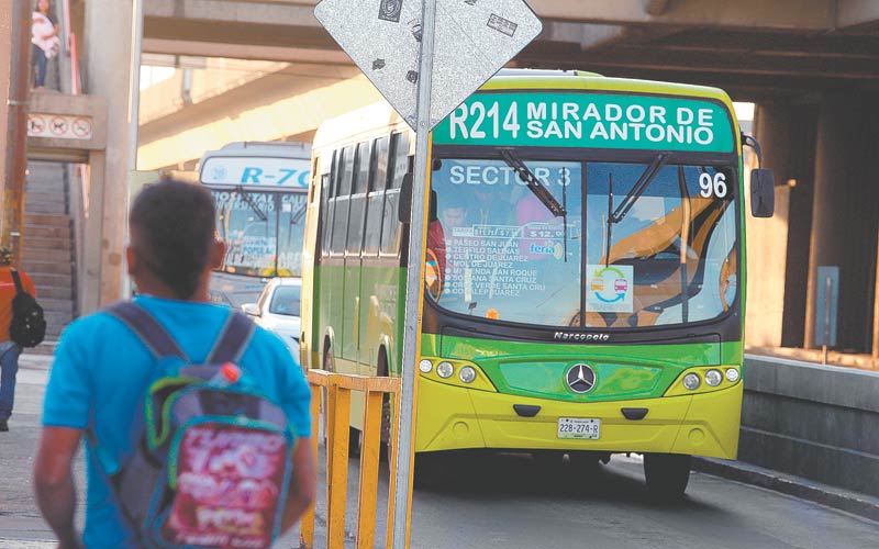 El trato de los operarios del transporte, otro de los problemas. (Foto: Archivo)