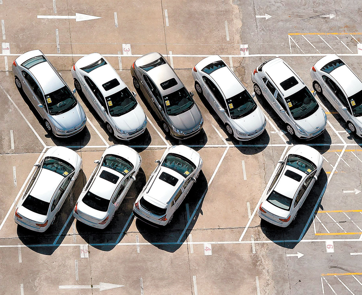 Los automóviles quedaron fuera del plan acordado en julio entre ambas partes. (Reuters)