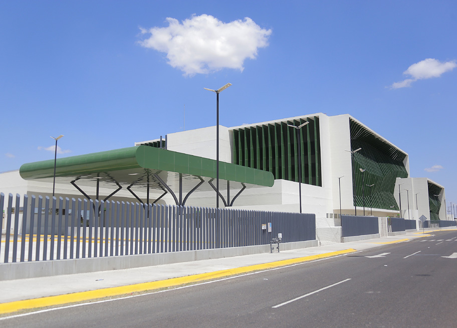 Aunque ya presenta un avance del 90%, aún no se tiene establecida la fecha de apertura del nuevo hospital General de Gómez Palacio. (Saúl González)