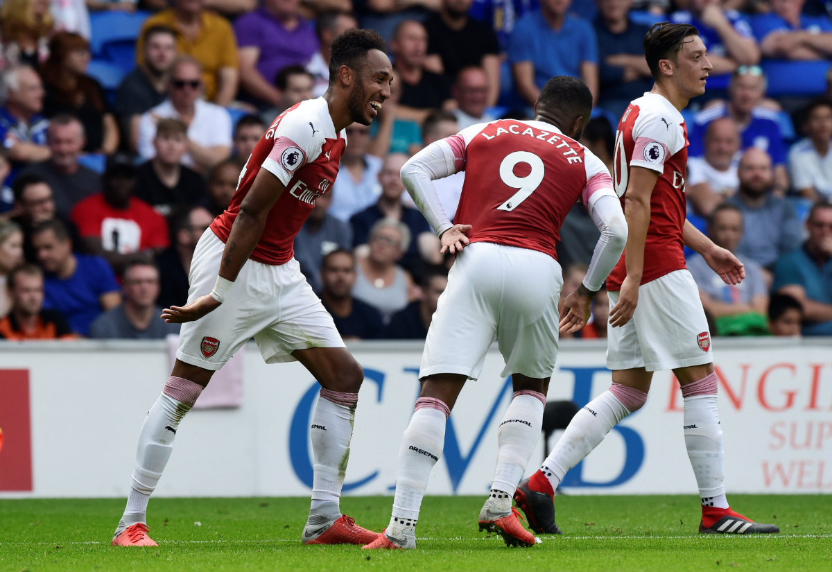 El Arsenal venció a Cardiff City en un partido cardiaco (Reuters)