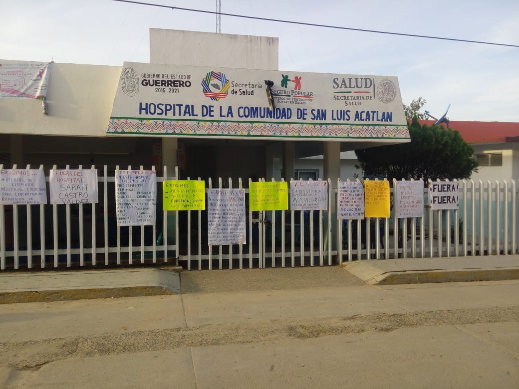 Los manifestantes acusaron desabasto de medicamento. (Javier Trujillo)