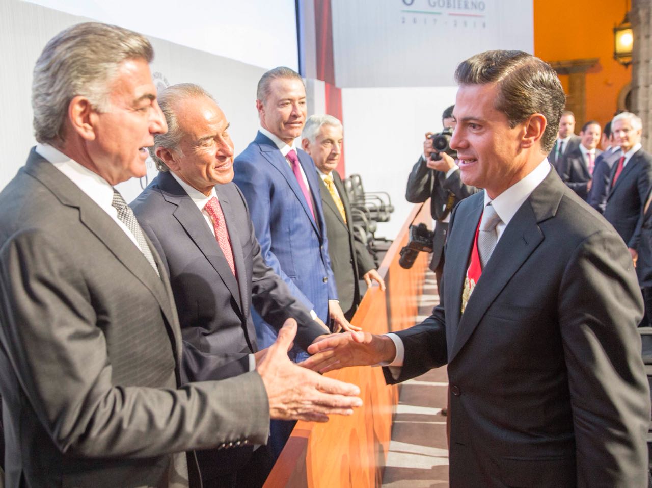 Antonio Gali Fayad, asistió al Sexto Informe de Labores del presidente de la República, Enrique Peña Nieto (Especial)