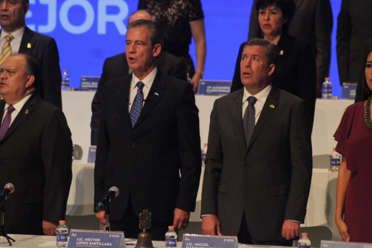 Héctor López Santilla presenta su tercer informe de gobierno