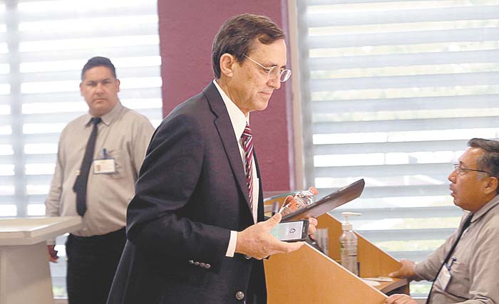 Agustín Villarreal, hermano del acusado, es el demandante.