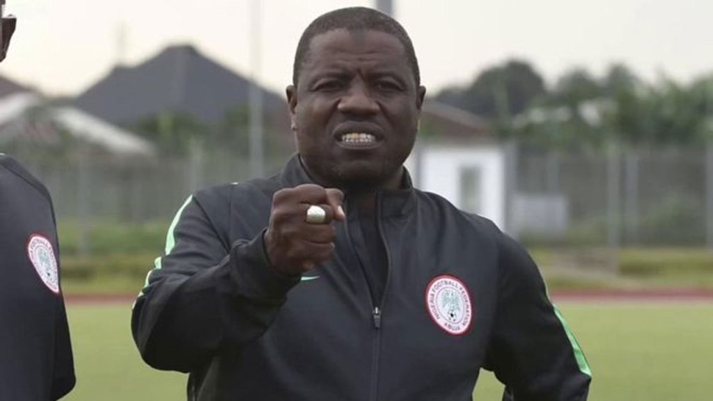 Salisu Yusuf, segundo entrenador de Nigeria. (BBC)