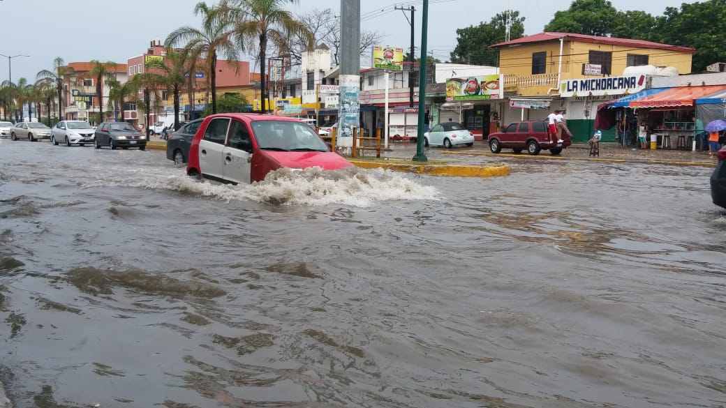 Avenidas principales se vieron afectadas.