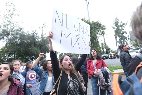 Universitarios. (Tania Contreras)