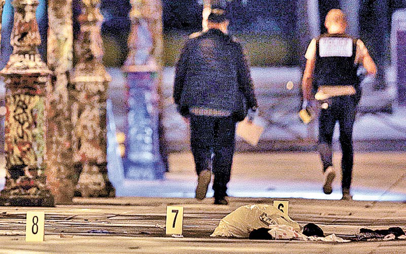 El incidente se dio cerca de un cine parisino. (Foto: AFP)