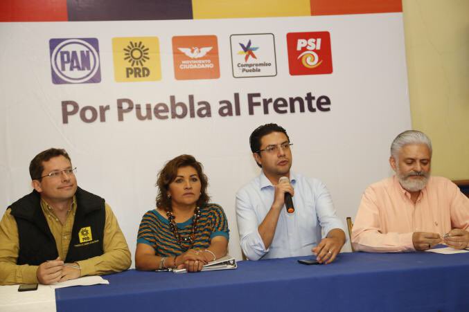En rueda de prensa en Ciudad Serdán, dirigentes de la Coalición "Por Puebla al Frente" celebraron el fallo de la  (FEPADE) (Especial)