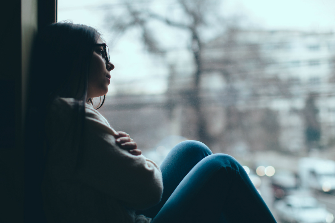 Ante cualquier síntoma o señal de depresión profunda o de intención suicida se debe buscar el apoyo de personal calificado para que le brinde la atenc