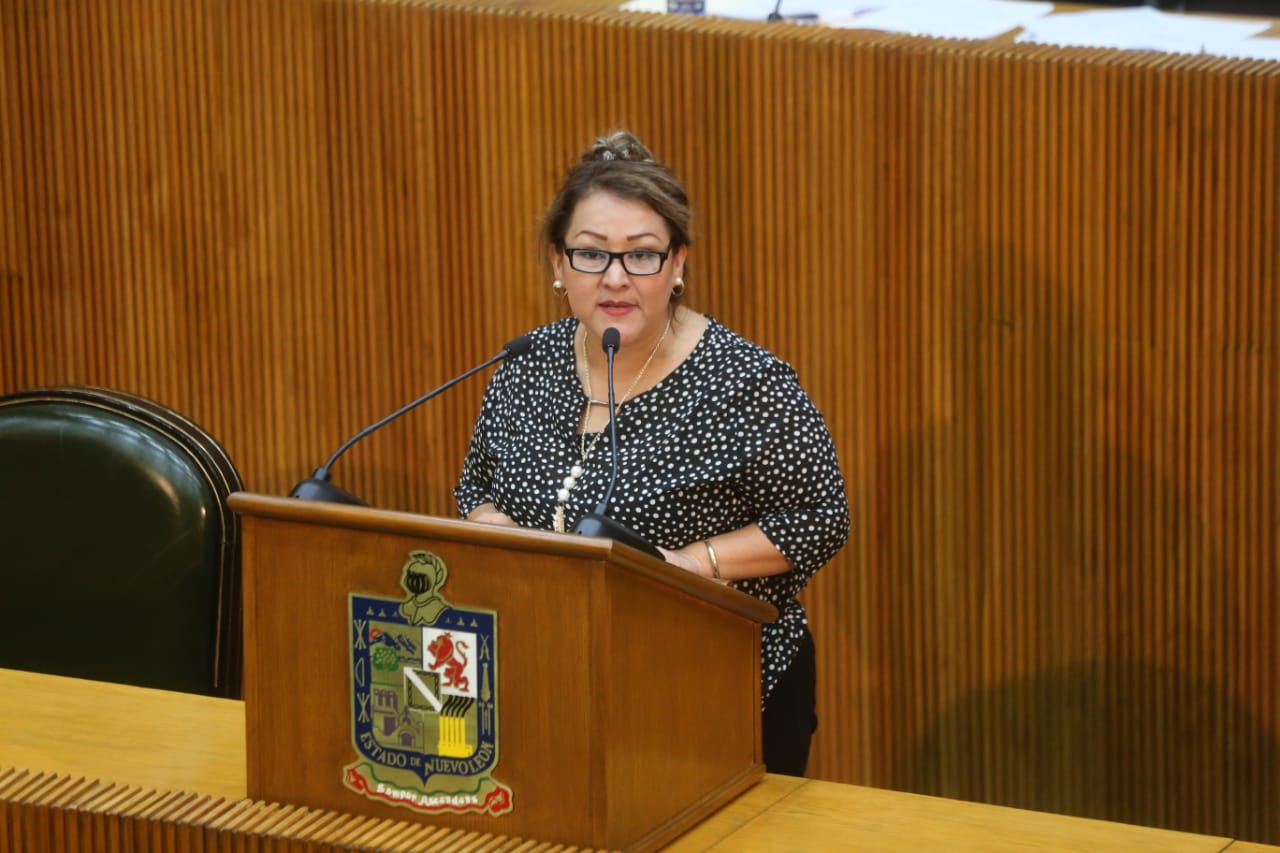 En tribuna, la legisladora sorprendió con el anuncio.