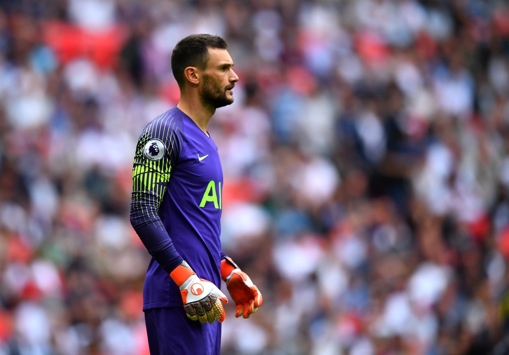 Hugo Lloris en partido con el Tottenham. (Reuters)