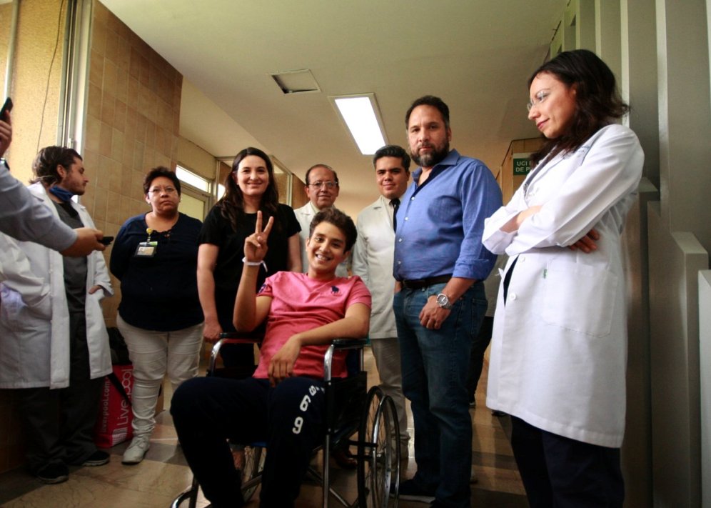 Emilio Aguilar fue dado de alta hoy, luego de estar 10 días hospitalizado. (@Tu_IMSS)