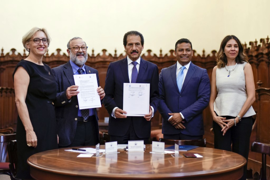 La UAP realiza firma de convenio general con la Academia Europea de Florencia (Especial)