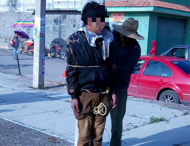 Vecinos se organizaron para detener al sospechoso. (Cortesía)