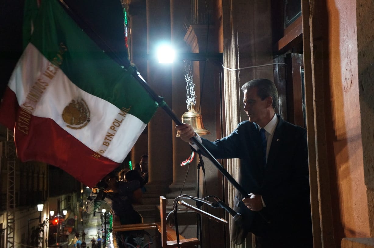 Héctor López Santillana en la celebración de la Independencia de México