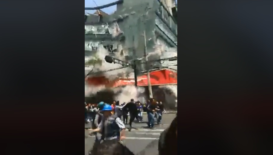 El inmueble era de cuatro pisos, en la parte inferior se vendían colchones y la superior se ocupaba para oficinas.