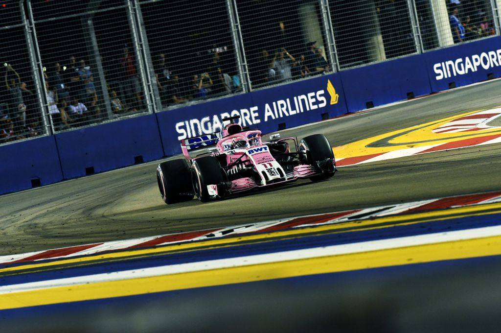 Sergio Pérez no tuvo una buena participación en el Gran Premio de Singapur (AFP)