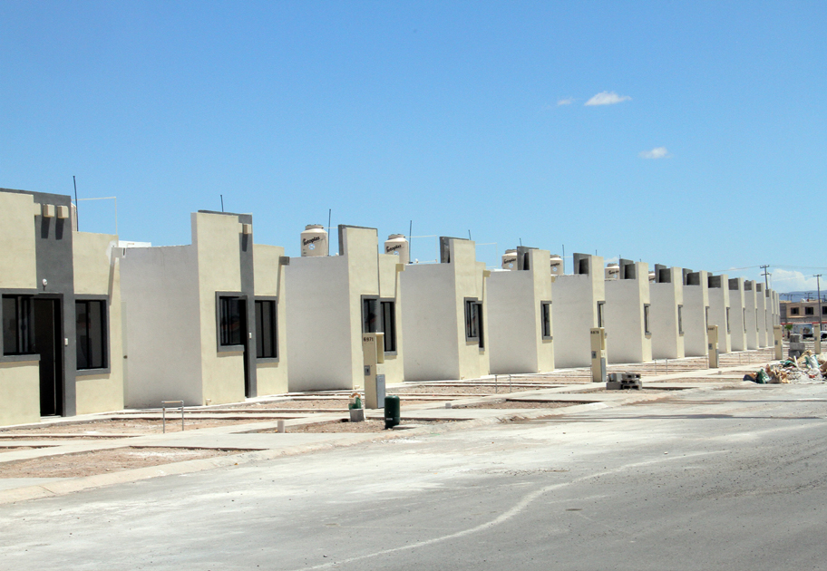 Las casas estarán en la Zona Industrial de Derramadero de Saltillo. (Martín Piña/Archivo)