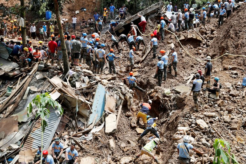 Las labores de rescate están encabezadas por las Fuerzas Armadas.