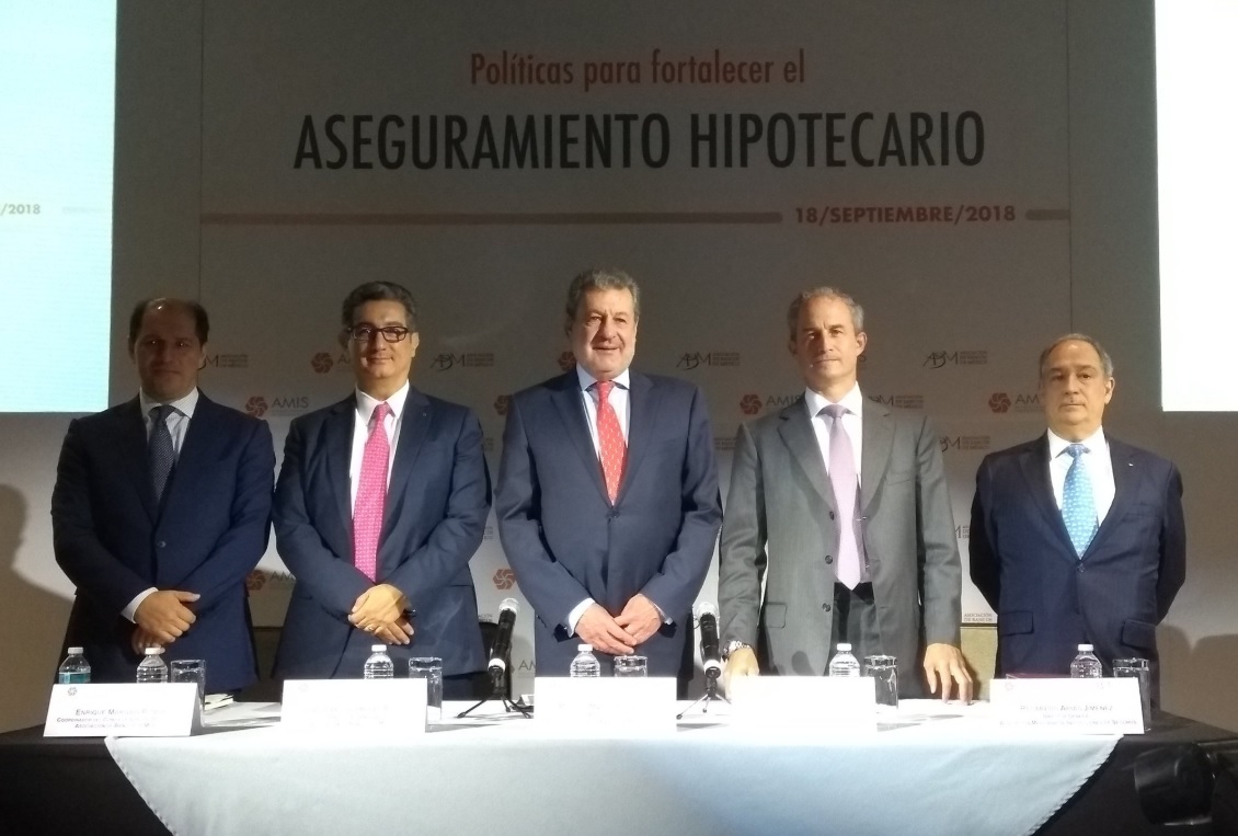 Conferencia de prensa Políticas para fortalecer el Crédito Hipotecario. (Foto: @AMIS_mx)