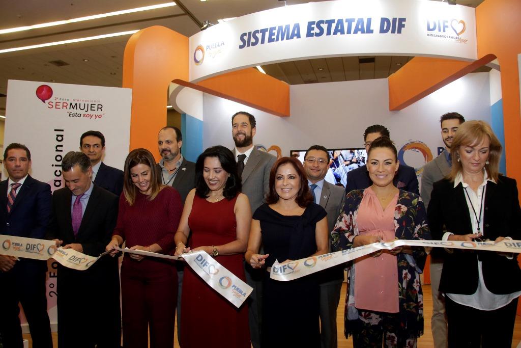 Dinorah López de Gali, señaló que con este encuentro se busca que en Puebla se tenga una sociedad más equitativa.