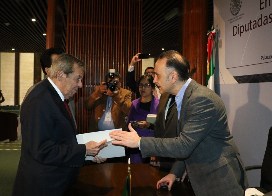 Mauricio Farah y el presidente de la Cámara de Diputados, Porfirio Muñoz Ledo. (Cuartoscuro)