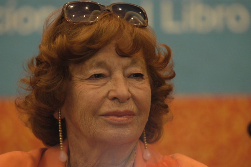 La editora recibió el premio al Mérito Editorial de la FIL Guadalajara en 2006. (Foto: Rafael del Río)