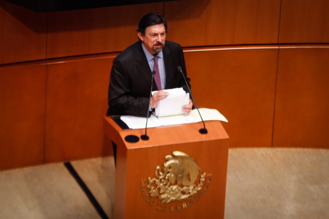 Napoleón Gómez Urrutia durante su participación en el debate del Convenio 98 (Araceli López)