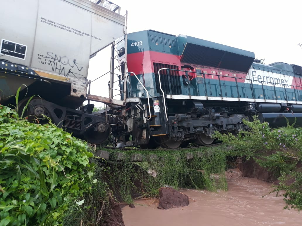El tren descarriló en el municipio de Mocorito, Sinaloa. (José Luis Pérez)