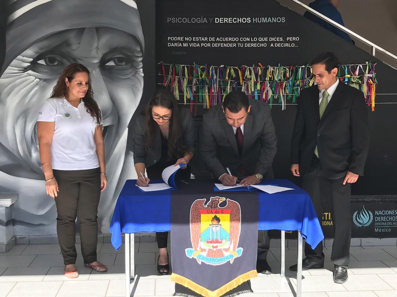 la “Escuela de Lenguaje de Señas”, tiene el objetivo de que los alumnos de la UAdeC se capaciten para atender a la población que tenga algún problema 