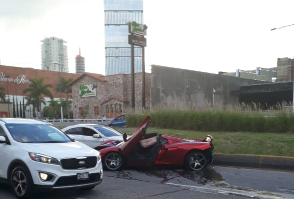 El percance vial ocurrió sobre la avenida Patria. (Cortesía)