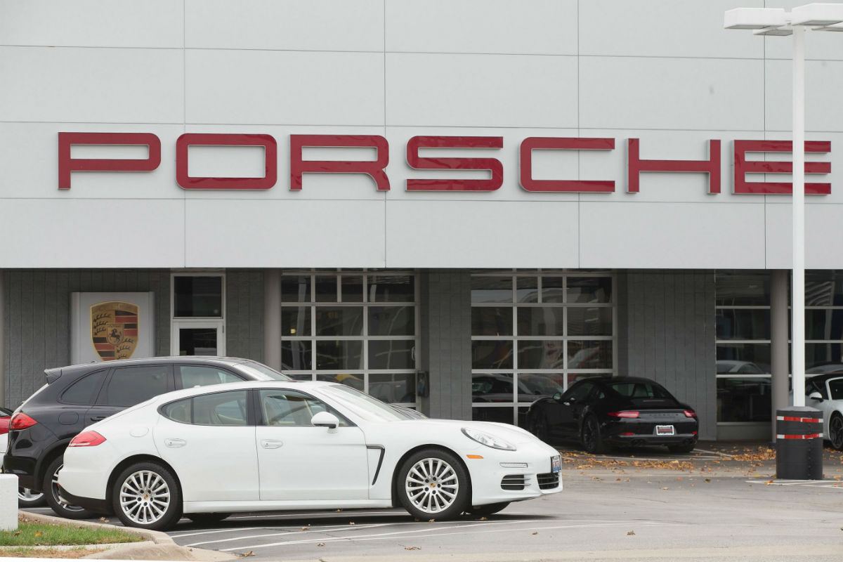 Un representante de Porsche aseguró que la marca no había trabajado con motores diésel propios. (AFP)