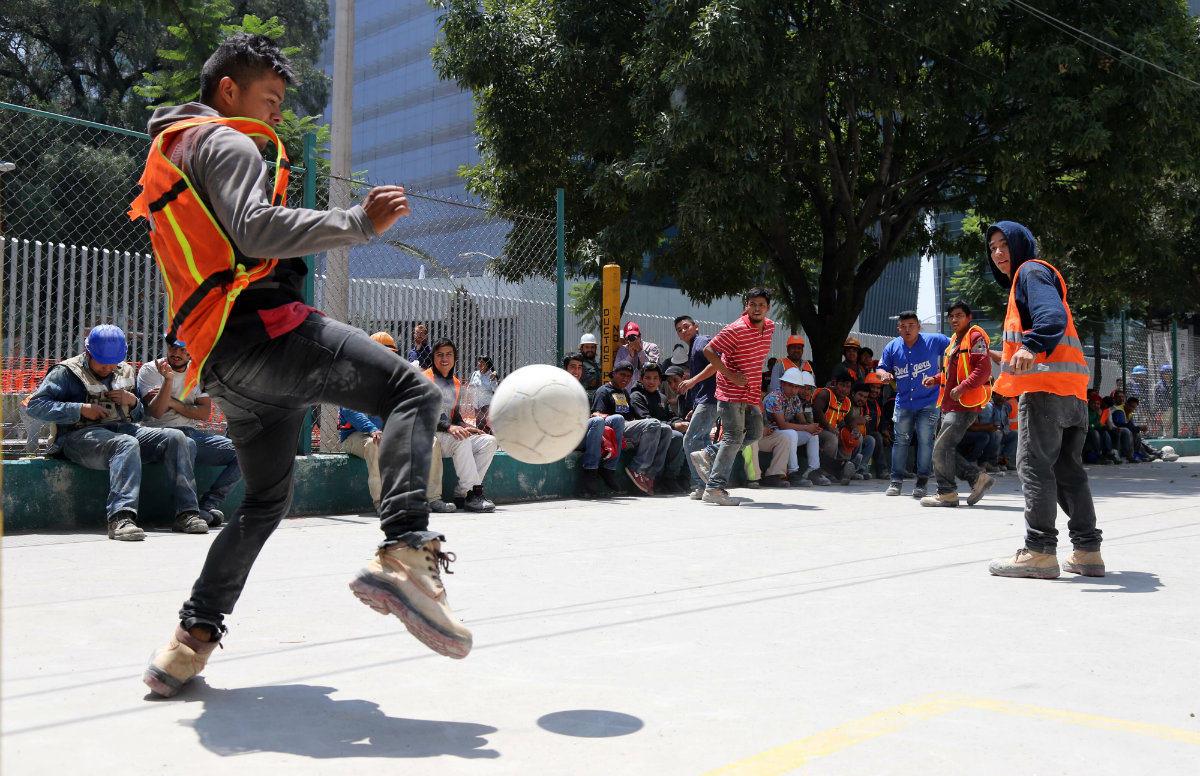 Otra visión del deporte: Una cascarita en Polanco