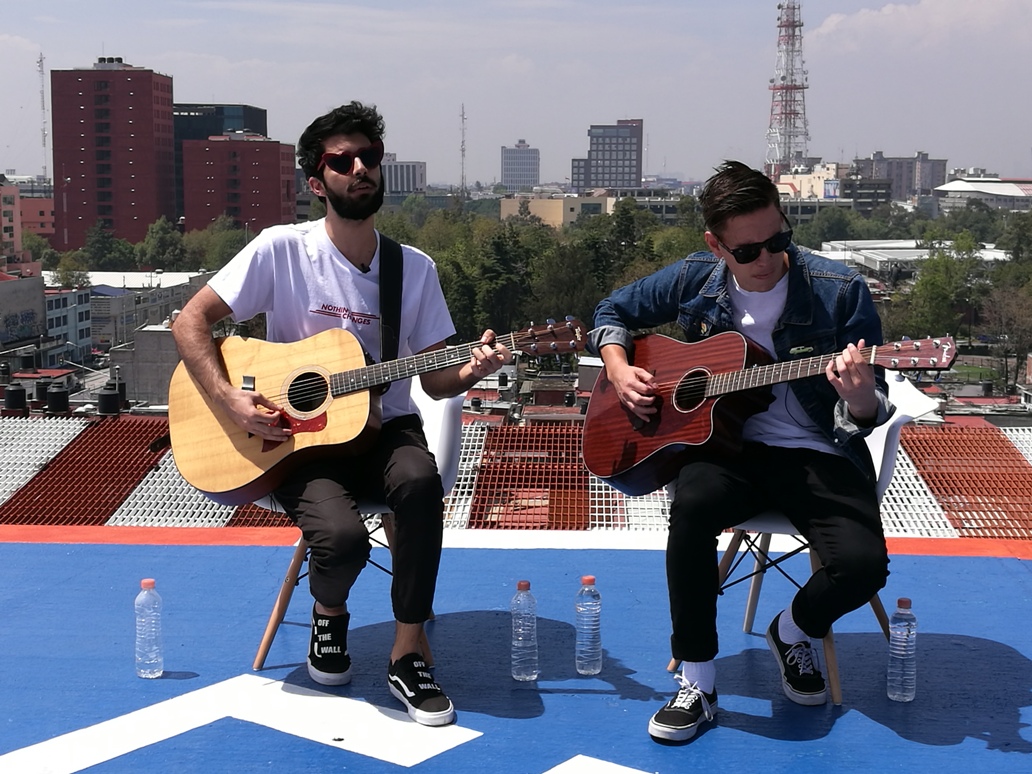 Blas y Álvaro son parte de Beta, banda mexicana de rock. (Milenio Digital)