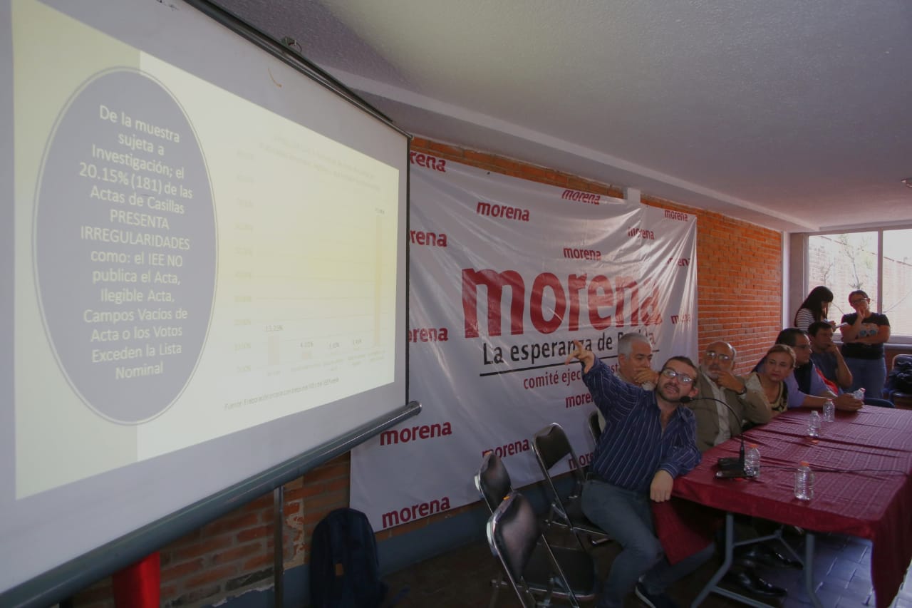 Consideraron que Martha Erika Alonso no se debe ostentar como gobernadora electa, porque la elección está impugnada. (Andrés Lobato)