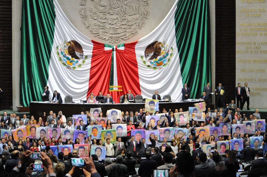 Los diputados pasaron lista a los 43 normalistas. (Cuartoscuro)