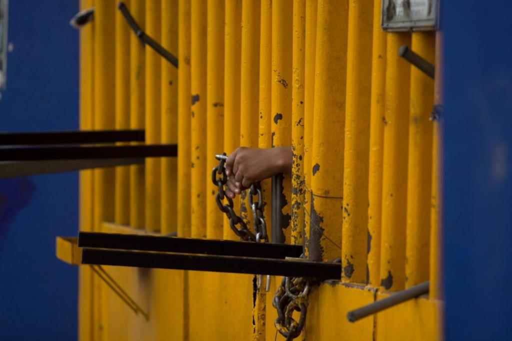 Los alumnos de 16 escuelas acordaron un paro de 24 horas por el cuarto aniversario del caso Iguala. (Archivo Cuartocuro)