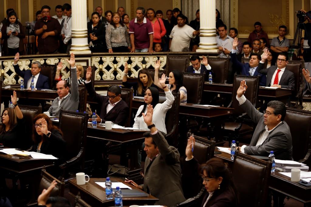 Diputados de "Juntos Haremos Historia" desechan aplicación inmediata de austeridad en Congreso (Agencia Enfoque)