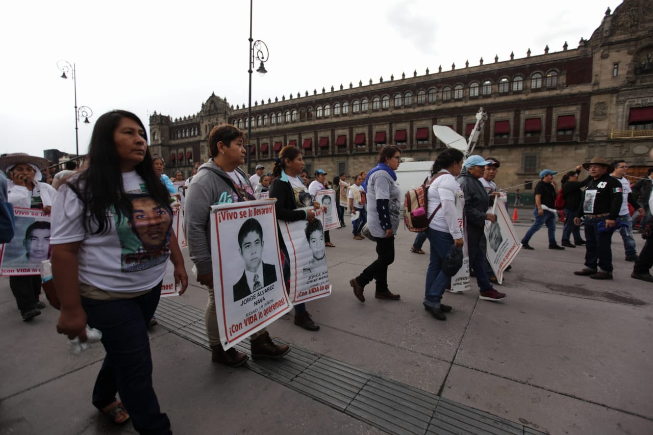 El contingente llegó hasta la plancha del Zócalo. Omar Franco