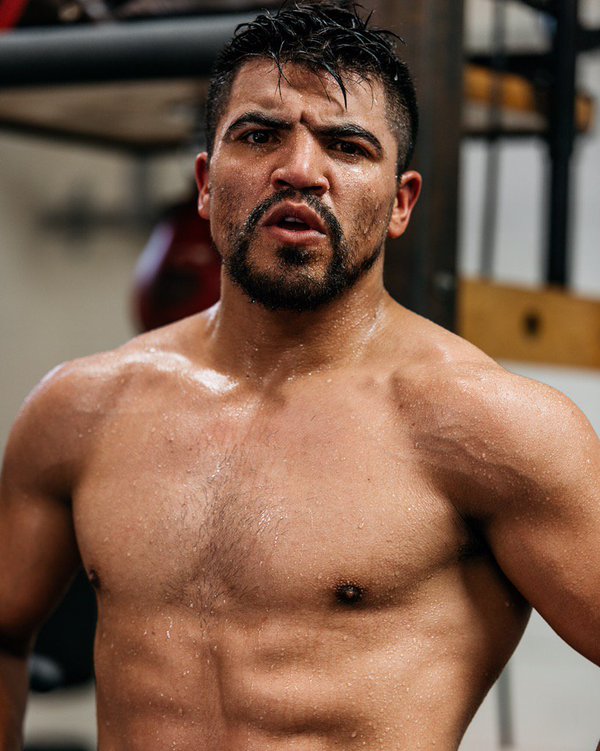 Victor Ortiz (Twitter @VICIOUSortiz)