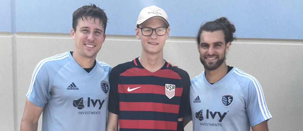Kansas City ficha a joven con cáncer (@SportingKC)