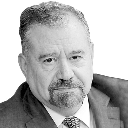 Manuel L. Hallivis Pelayo, magistrado de la Sala Superior del TFJA