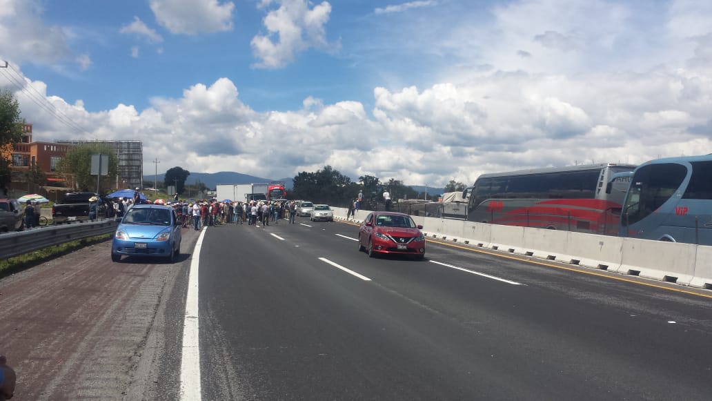 Reabren autopista. (Especial)