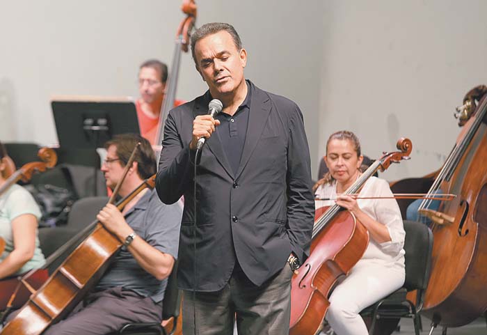 Ayer por la tarde se realizó el ensayo general del recital.