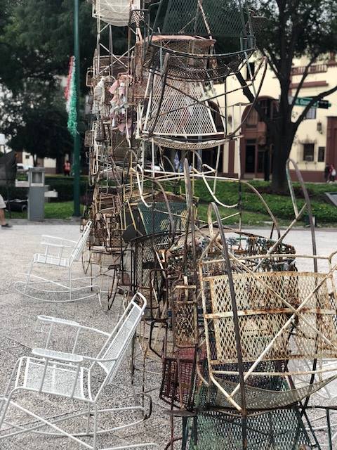 Por espacio de dos meses, diversas esculturas y piezas artísticas se exhibirán en la  Macroplaza