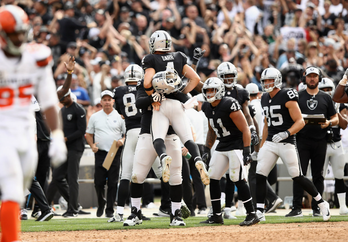 Los Raiders de Oakland derrotaron en tiempo extra 42-45 a los Cafés de Cleveland (AFP)